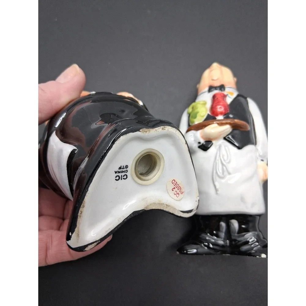 Vintage CIC Chef Figurines Pair Salt Pepper Shakers China Restaurant Decor